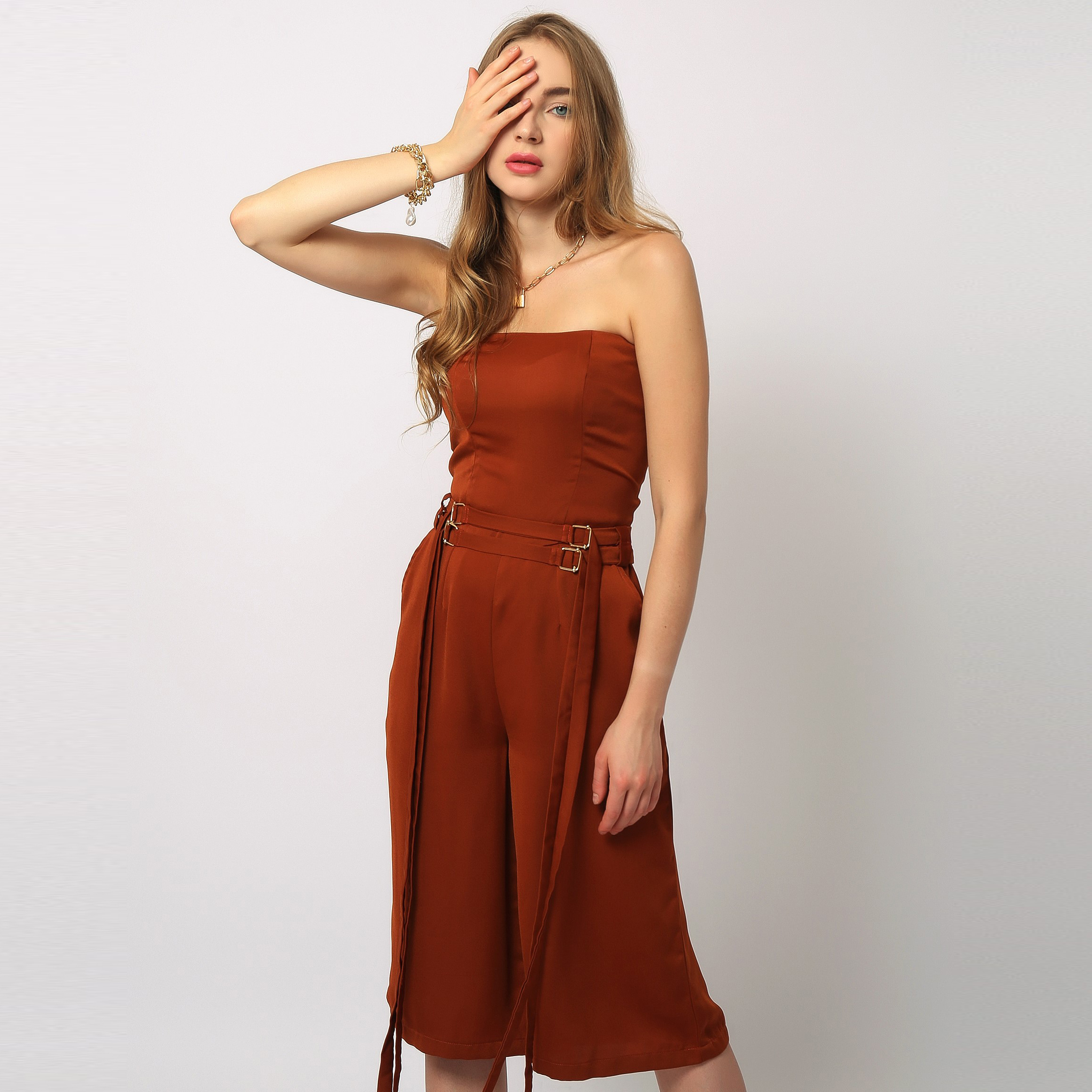 StudioDrop: Revolutionizing Fashion Photoshoots for Online Retailers